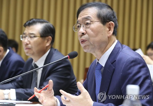 답변하는 박원순 서울시장