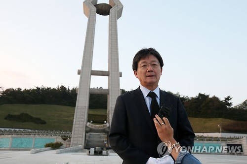 인터뷰하는 유승민 의원