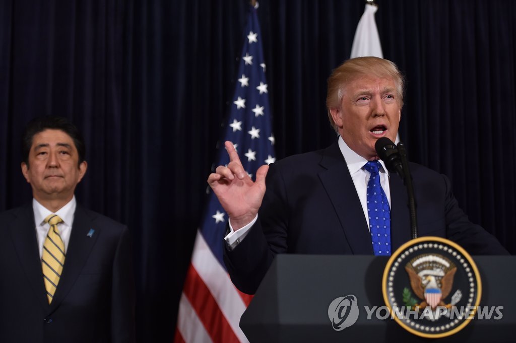 트럼프 "北미사일 불용 日입장 100% 지지"