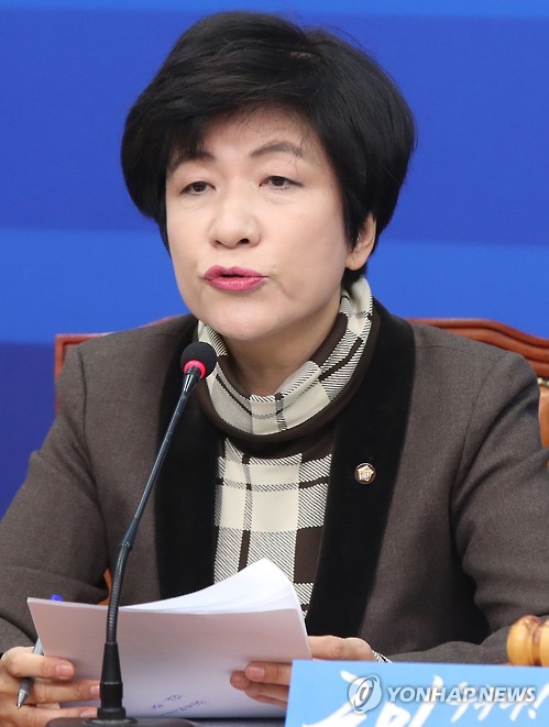 발언하는 김영주 최고위원