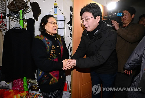 어떻게들 지내 시는지?