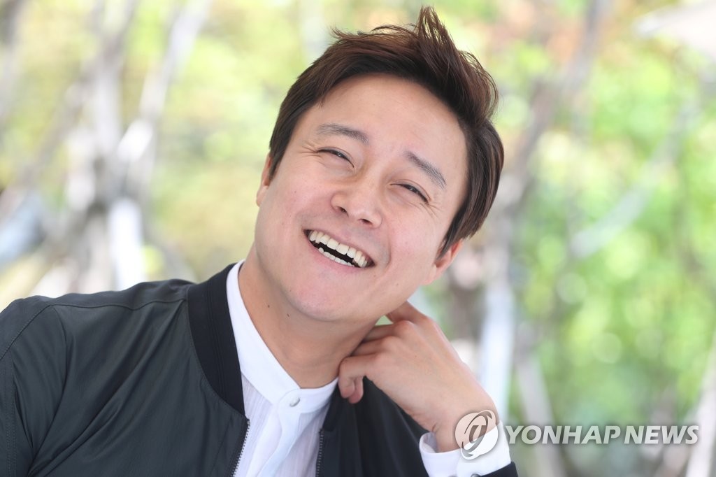 최대철 '푸근한 미소'