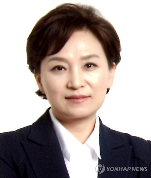 문 대통령, 국토부 장관에 김현미 지명