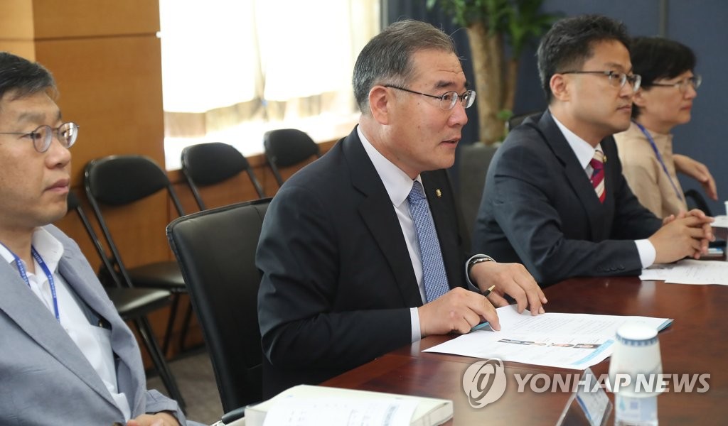 발언하는 이개호 경제2분과 위원장