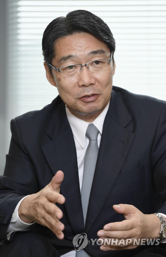 日아베 '사학스캔들' 의혹 제기한 마에카와 전 문부성 차관