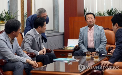 무슨 대화?
