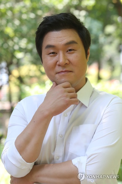 윤경호 '강렬한 존재감'