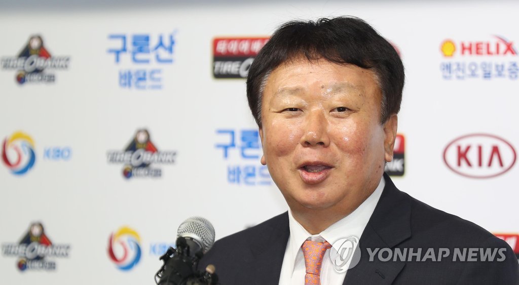 밝은 표정의 선동열 감독