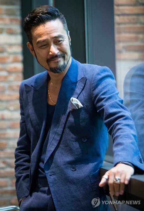 꽃중년의 참모습, 최민수