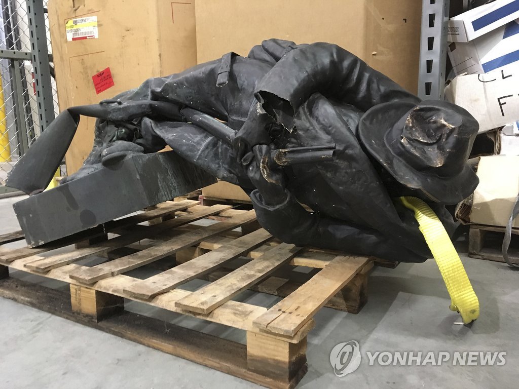 '인종주의 상징' 남부연합 동상, 미국 곳곳서 철거