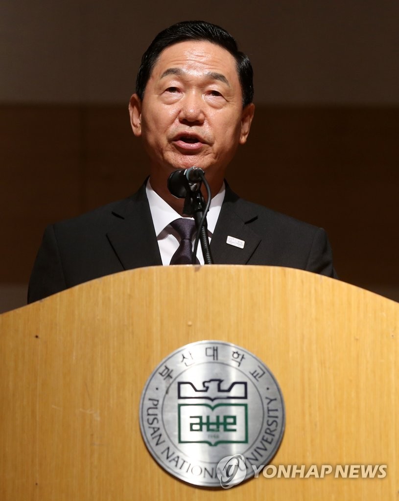 김상곤 "국립대 총장 임용 대학자율권 보장할 것"