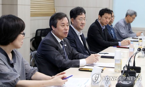 모두발언 하는 도종환 장관