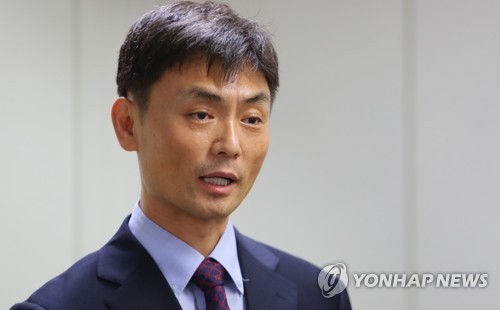 답변하는 박성진 중기부 장관 후보자