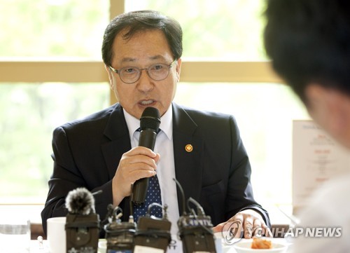 인사말하는 유영민 과기정통부 장관