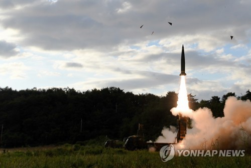 북 미사일 발사와 동시 현무-2 실사격 훈련