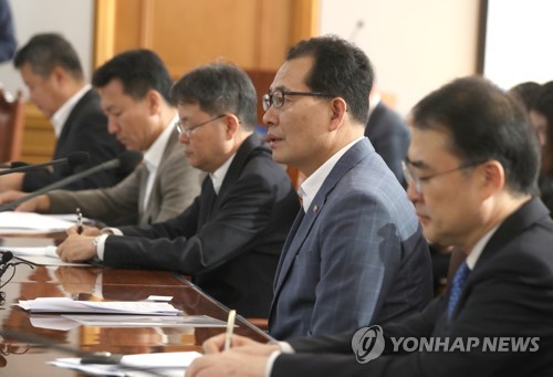 발언하는 고형권 차관