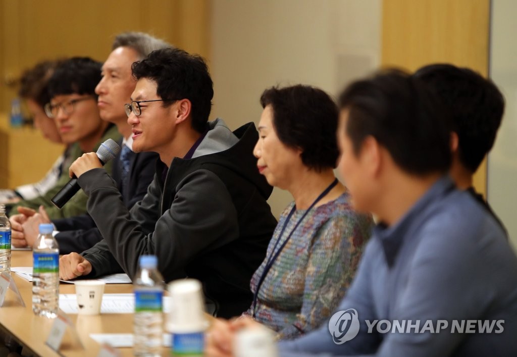 소감 밝히는 신고리 공론화 시민 참여단