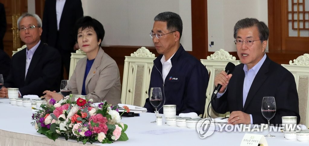 문 대통령, 노동계와 만찬