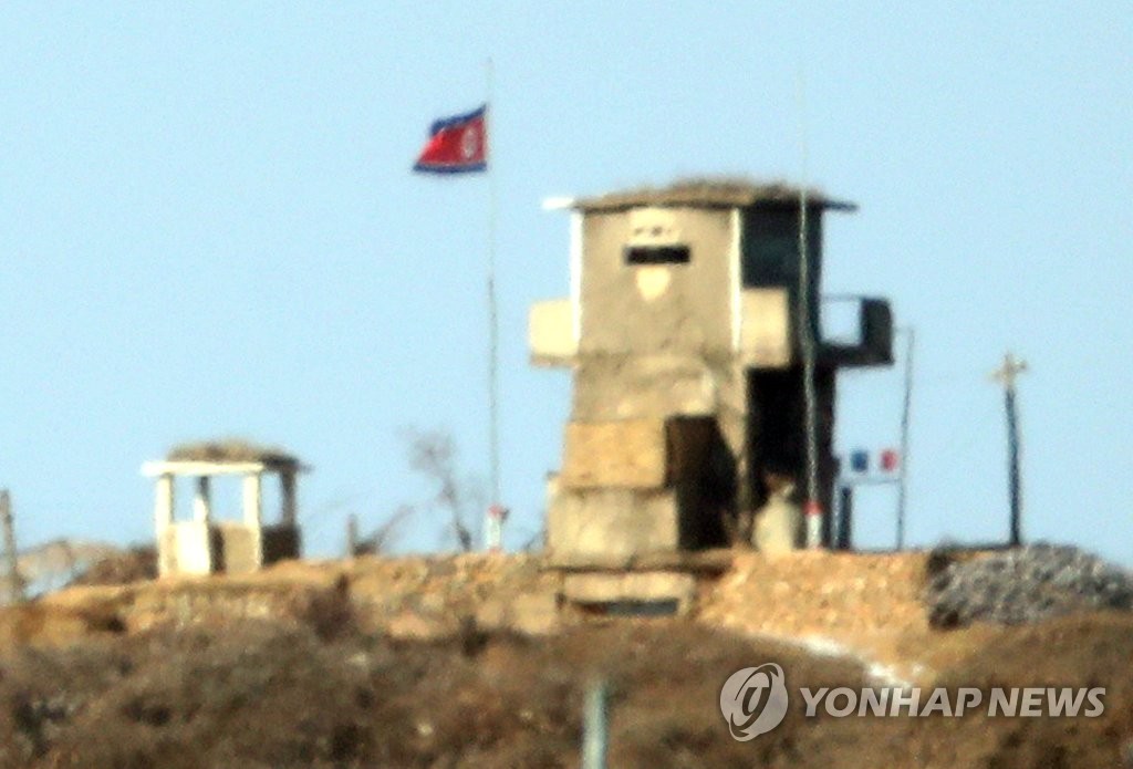 북한 김정일 6주기, 적막감 도는 북한 초소