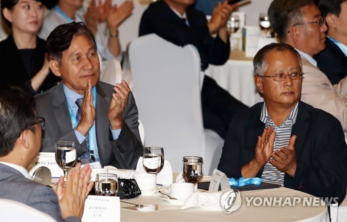 세계한국어교육자대회 참석한 안성기-송승환