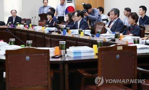 작년 7월 13일 최저임금위원회 전원회의