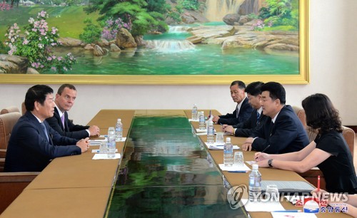 북한 김일국 체육상, 국제체조연맹과 면담