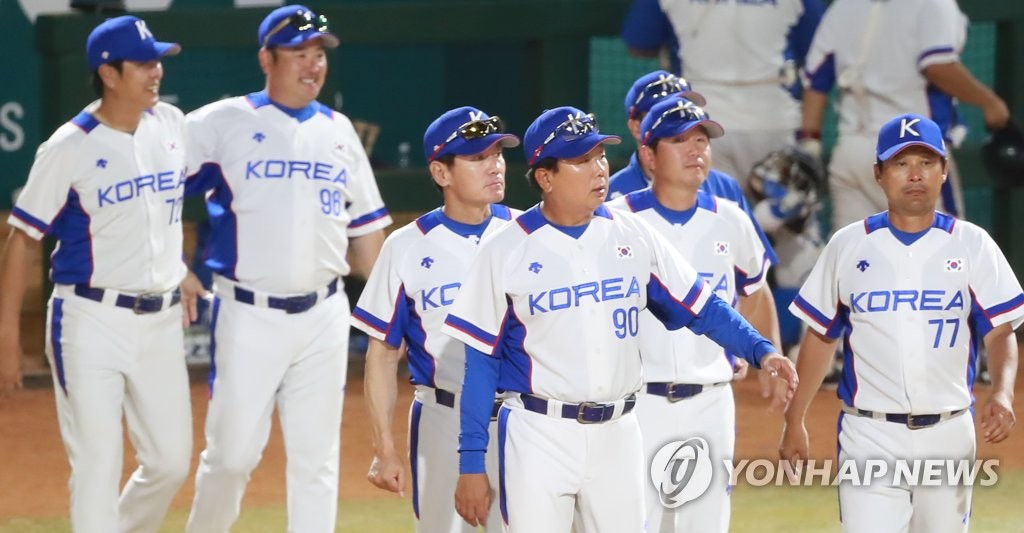 선동열 감독, 담담하게 시상식 준비