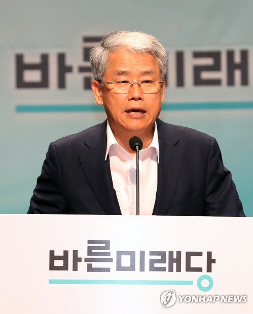 인사말 하는 김동철 비대위원장