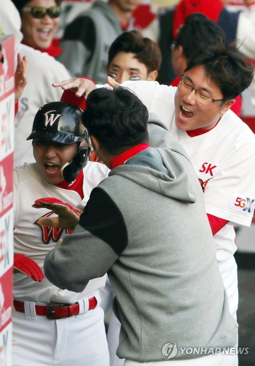 SK 김성현 '오늘은 SK가 이긴다'