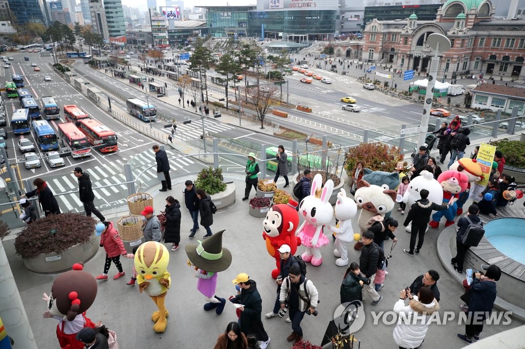 서울로7017에서 열린 '인형극 대행진'