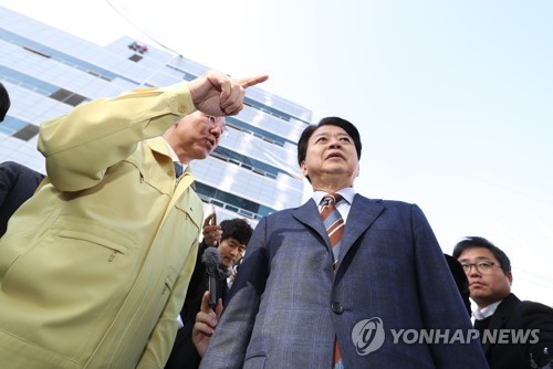 화재현장 방문한 노웅래 위원장