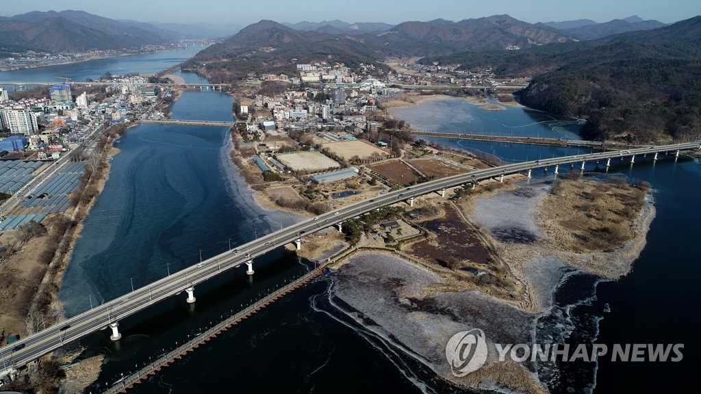 얼어버린 두물머리