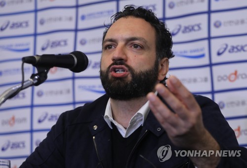 스테파노 라바리니 여자배구 대표팀 감독