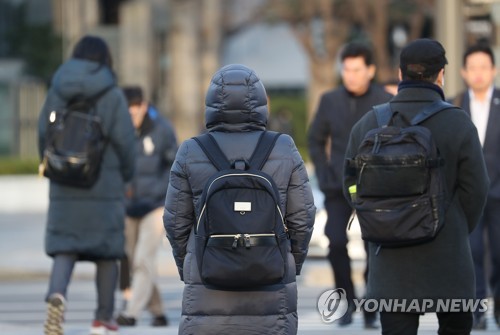 다시 꺼내입은 겨울옷