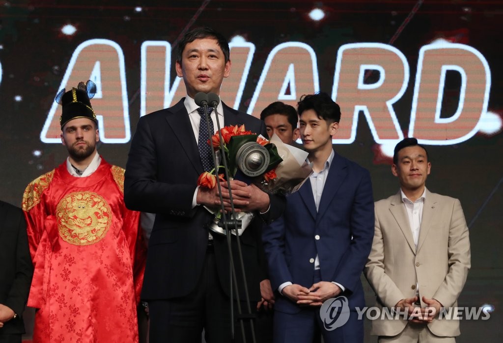 남자 감독상에 최태웅