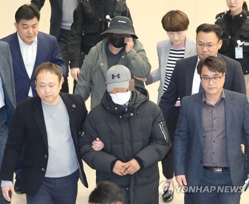 마이크로닷 부모 압송