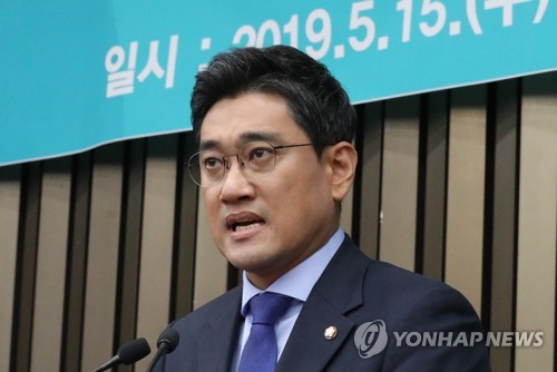 소감 발표하는 오신환 원내대표