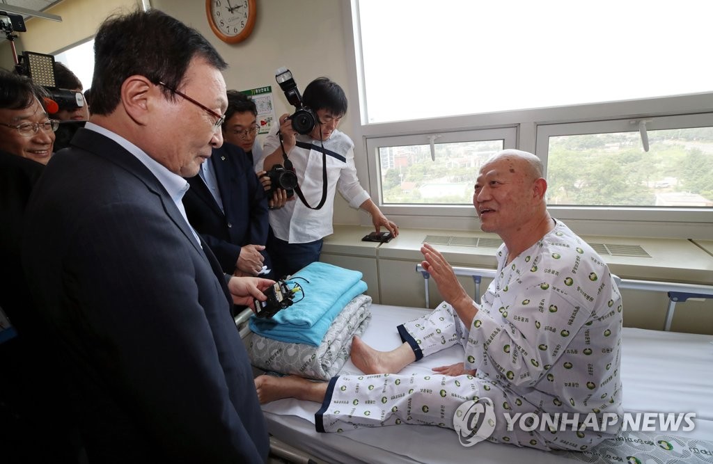 보훈병원 찾은 이해찬 대표
