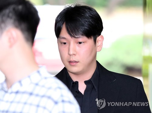 '성폭행·강제추행' B.A.P 힘찬 2심도 징역 3년 집유 5년