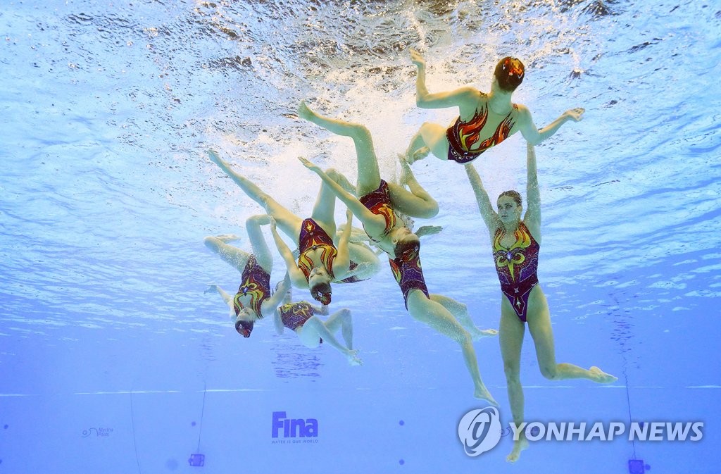 러시아 인어들의 판타스틱 연기