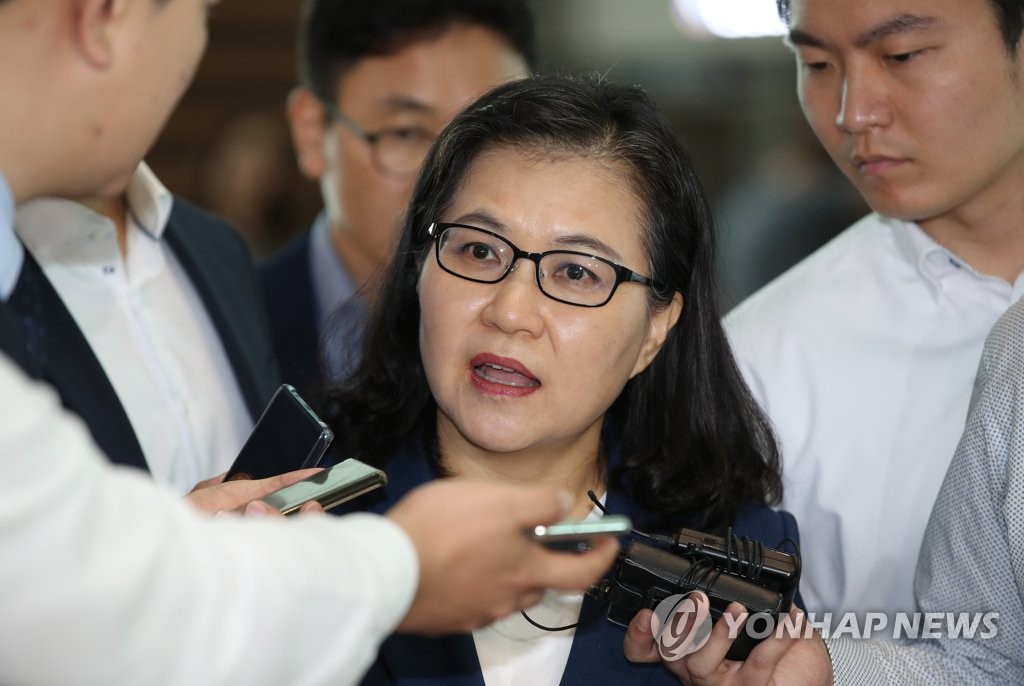 Trade minister heads for U.S. Trade minister heads for U.S.
