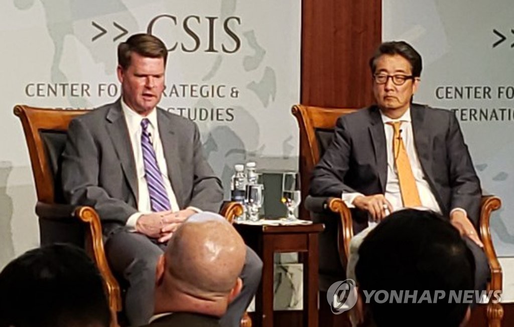 한미일 3자 안보협력 강조하는 슈라이버 차관보