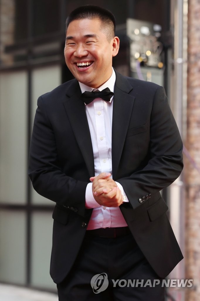 김충길, 밝은 미소