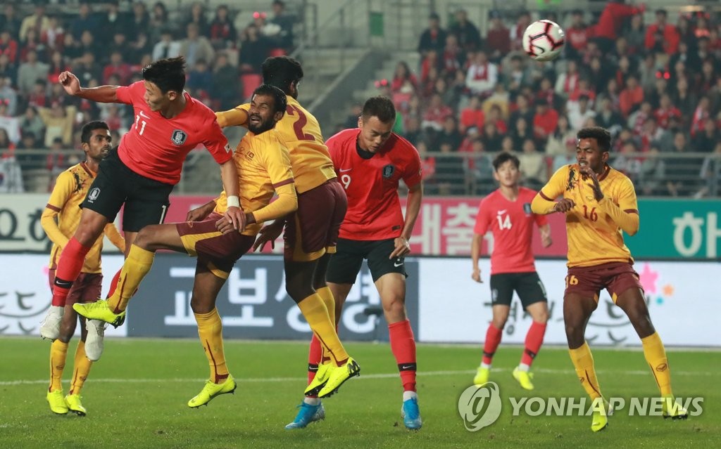 헤딩골 넣는 김신욱