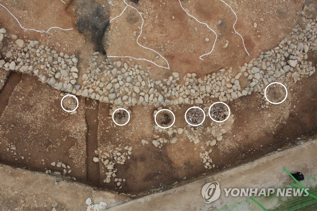 쪽샘 44호분서 신라시대 제사유물 대량 출토