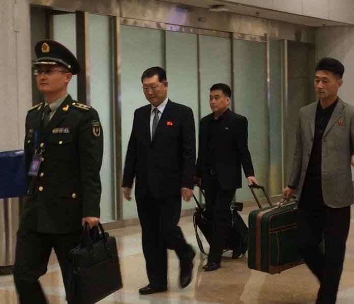 김형룡 북한 인민무력성 부상 베이징 도착