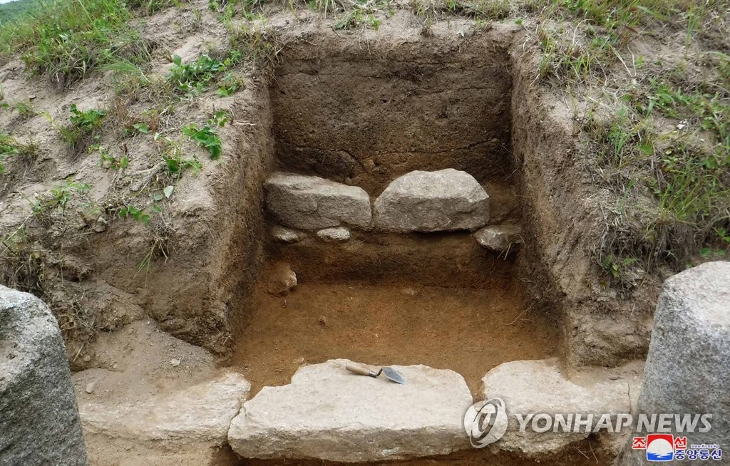 고려 혜종왕릉 발굴된 북한 개성