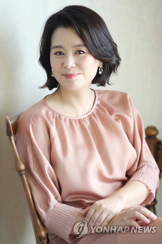 장혜진, 우아한 미소