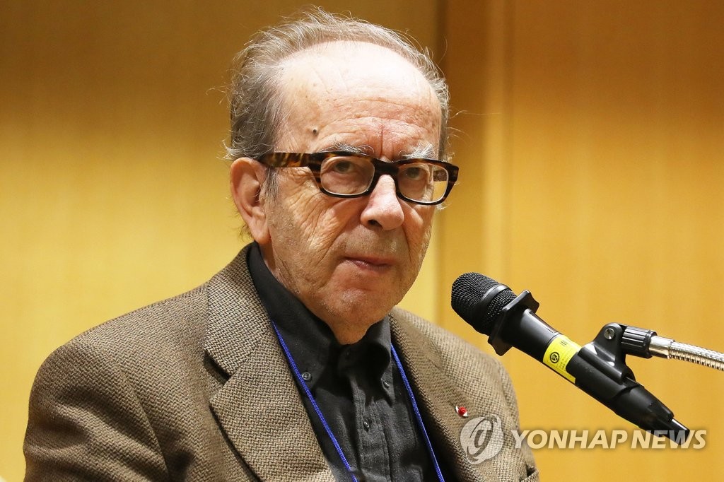 2019 박경리문학상 수상자 이스마일 카다레