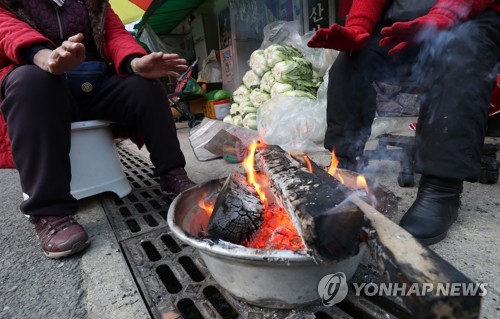 모닥불이라도 피워야지